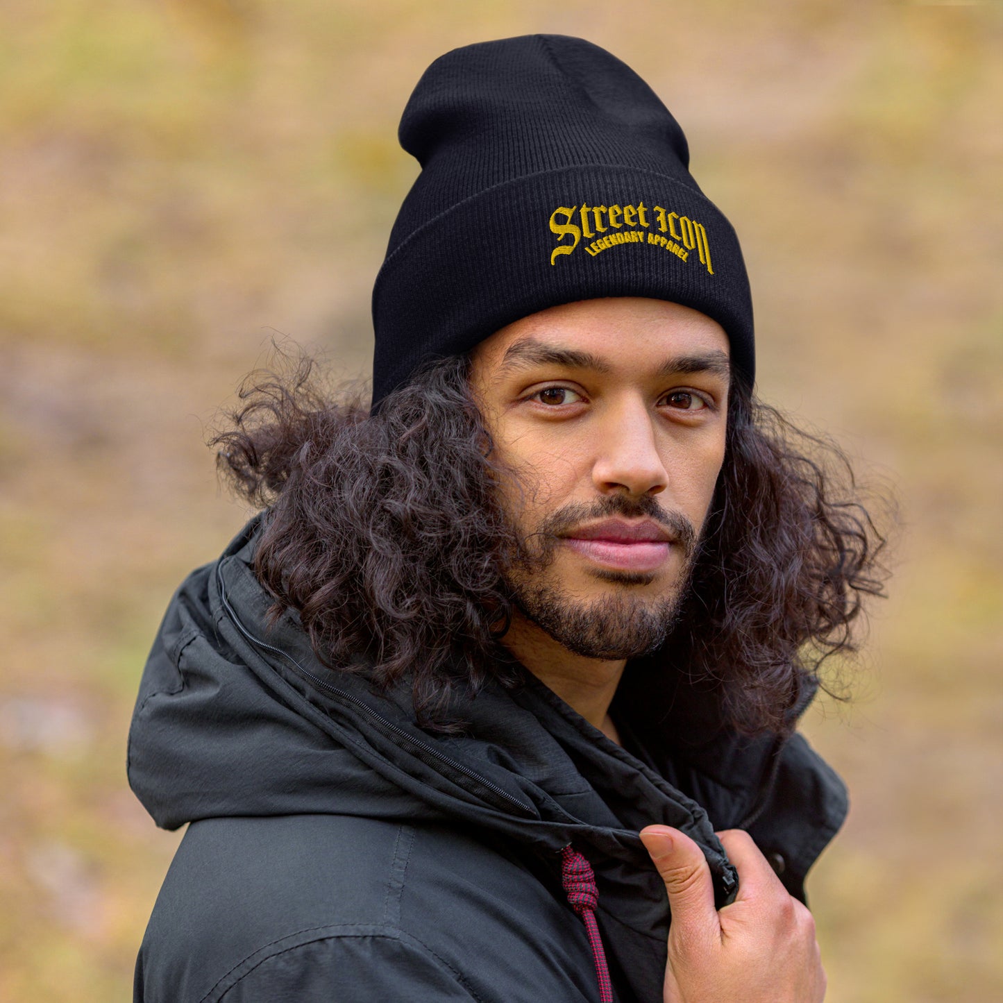 Street Icon - Basics - Umgeschlagene Beanie mit Stickmotiv